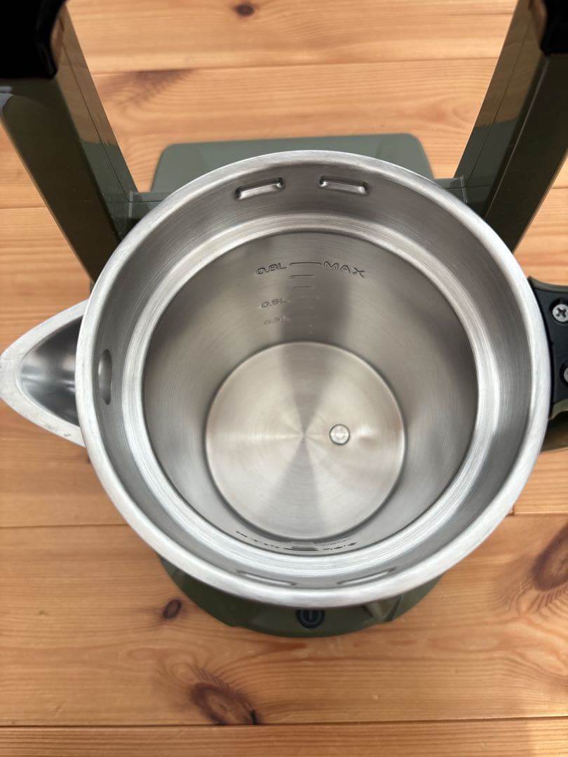 未使用品(展示品)マキタ 充電ケトル KT001GZO オリーブ色 makita