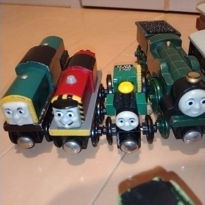 ①木製トーマス ヘンリエッタなどセット