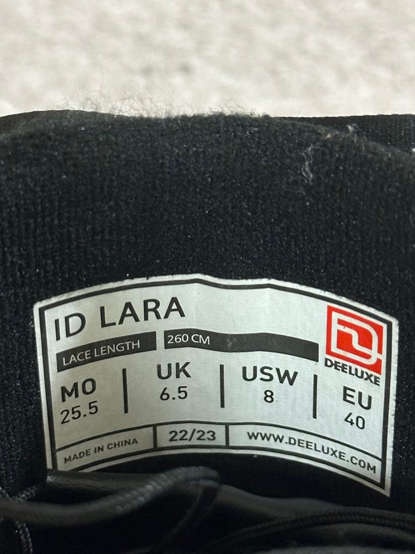 DEELUXE ID LARA 22/23 2025/12に買った