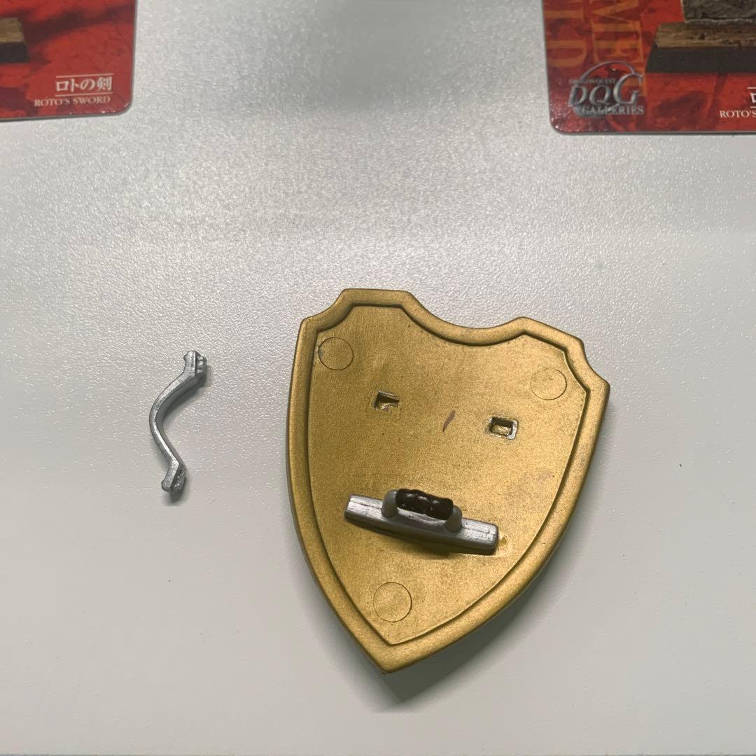 ドラクエ勇者フィギュア1〜3 レジェンドアイテムギャラリー　ロトの剣　盾　兜