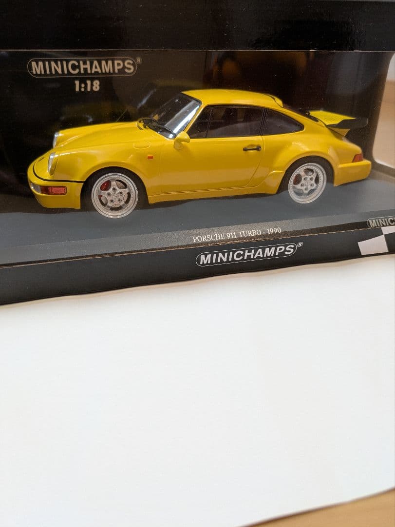 ミニチャンプス☆1/18 ポルシェターボ964 未開封