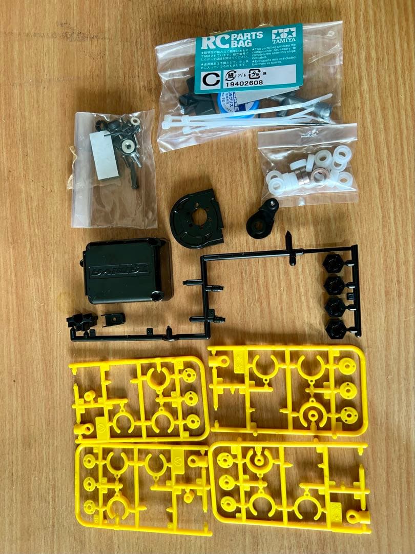 タミヤ　ネオスコーチャー4WD RCメカ付き