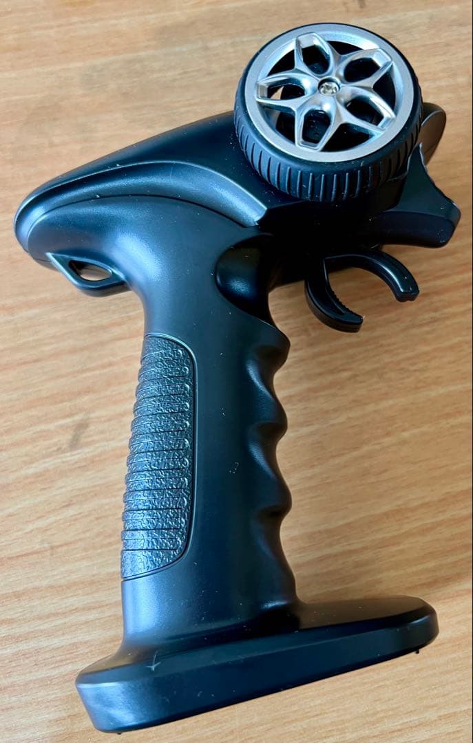 タミヤ　ネオスコーチャー4WD RCメカ付き