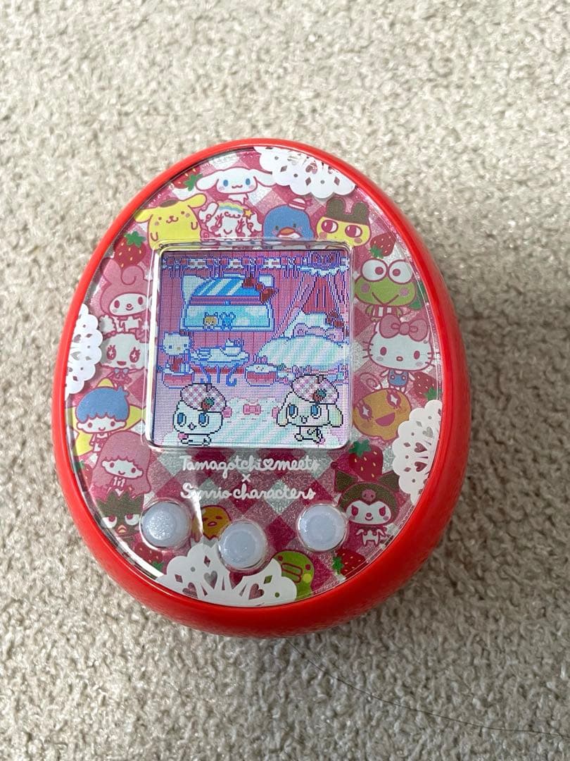 たまごっちみーつ　サンリオver. 赤色