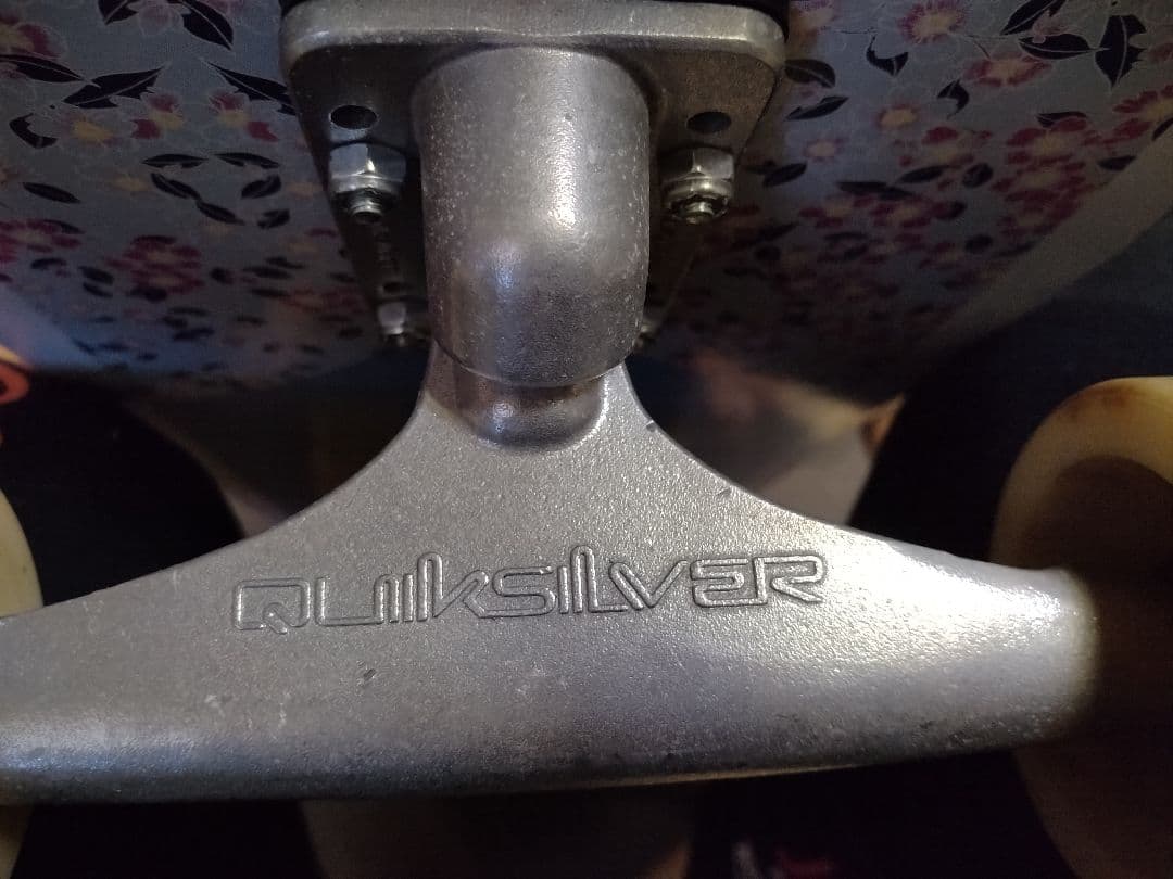 ROXY スケートボード サーフスケボー　サーフィン　Quicksilver