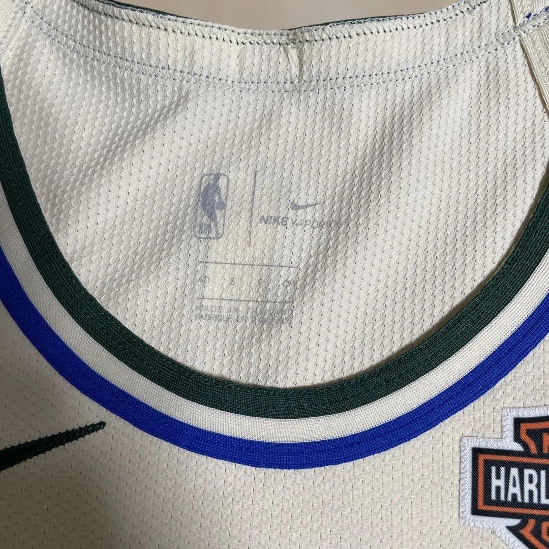 ド*ン様 新品未使用　ミルウォーキー・バックス Cream City NIKEユ