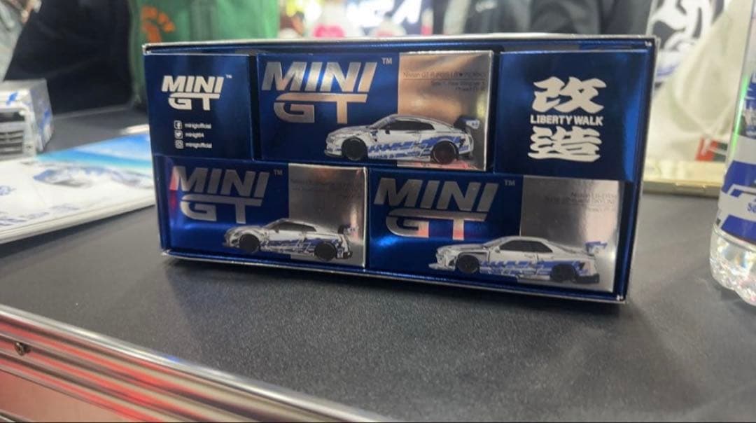 完売 MINIGT 東京オートサロン2026 リバティウォーク R35 ER34