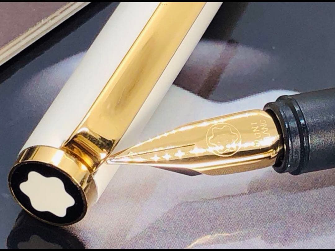モンブラン　★未使用に近い極美品レア純白ホワイトカラー軸SラインNo2118