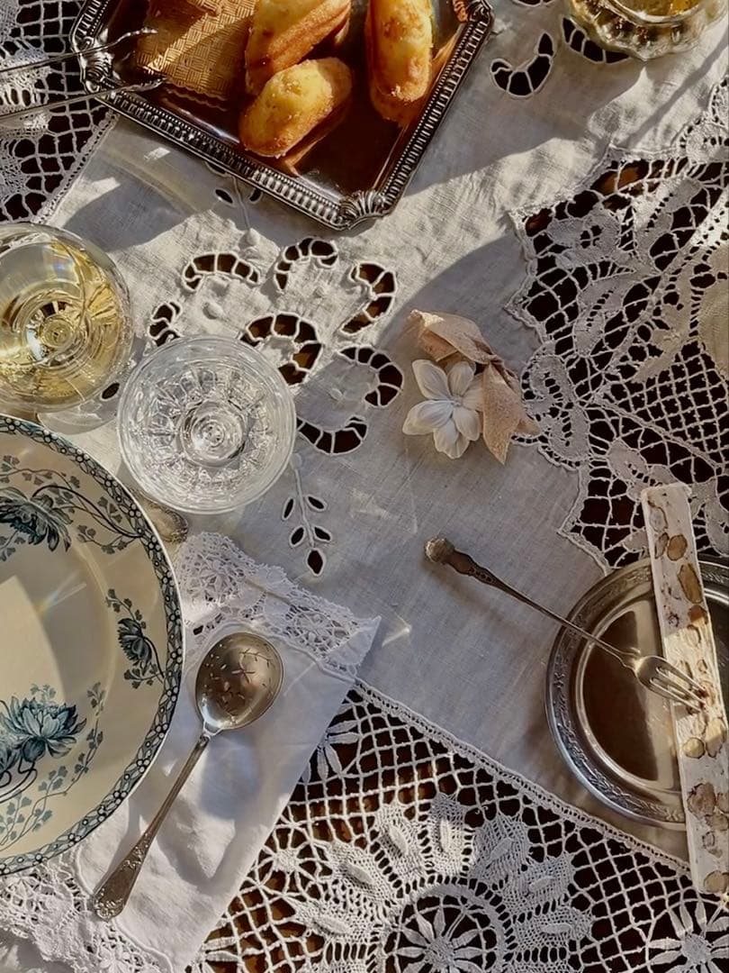 ◆フランスアンティークお宝級白天使の手刺繍超大判テーブルクロス大きいベッドカバー