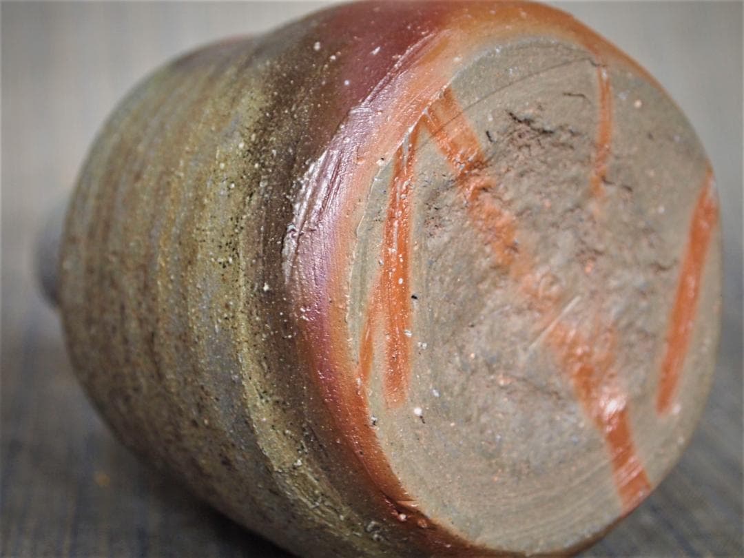 高力芳照【師：金重素山、金重有邦】★備前（窯変）徳利B★共箱・布・栞