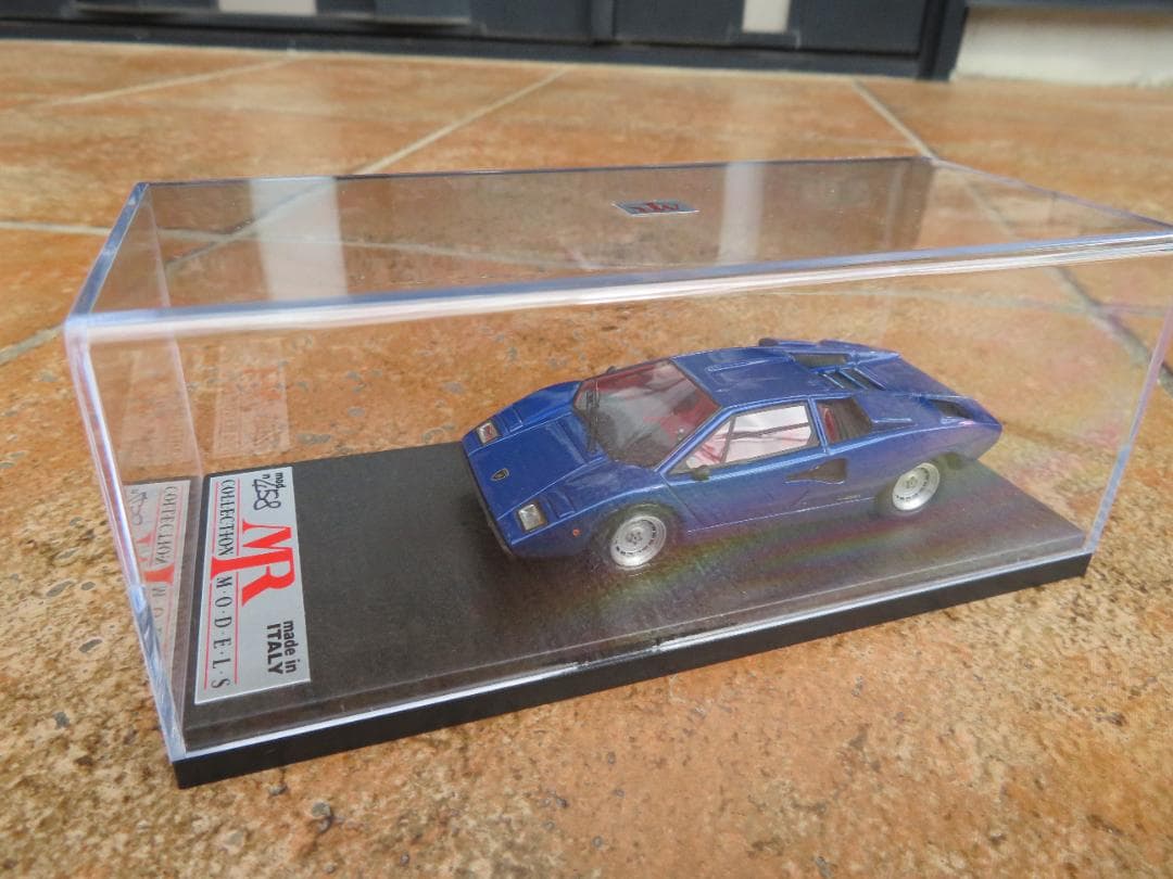 MR社製　1/43　ランボルギーニカウンタックLP400　499台限定生産品