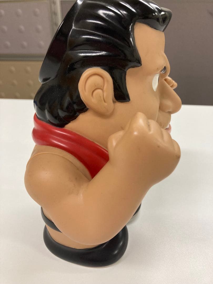 新春セール アントニオ猪木フィギア&貯金箱 (おまけKEIJI MUTOH))