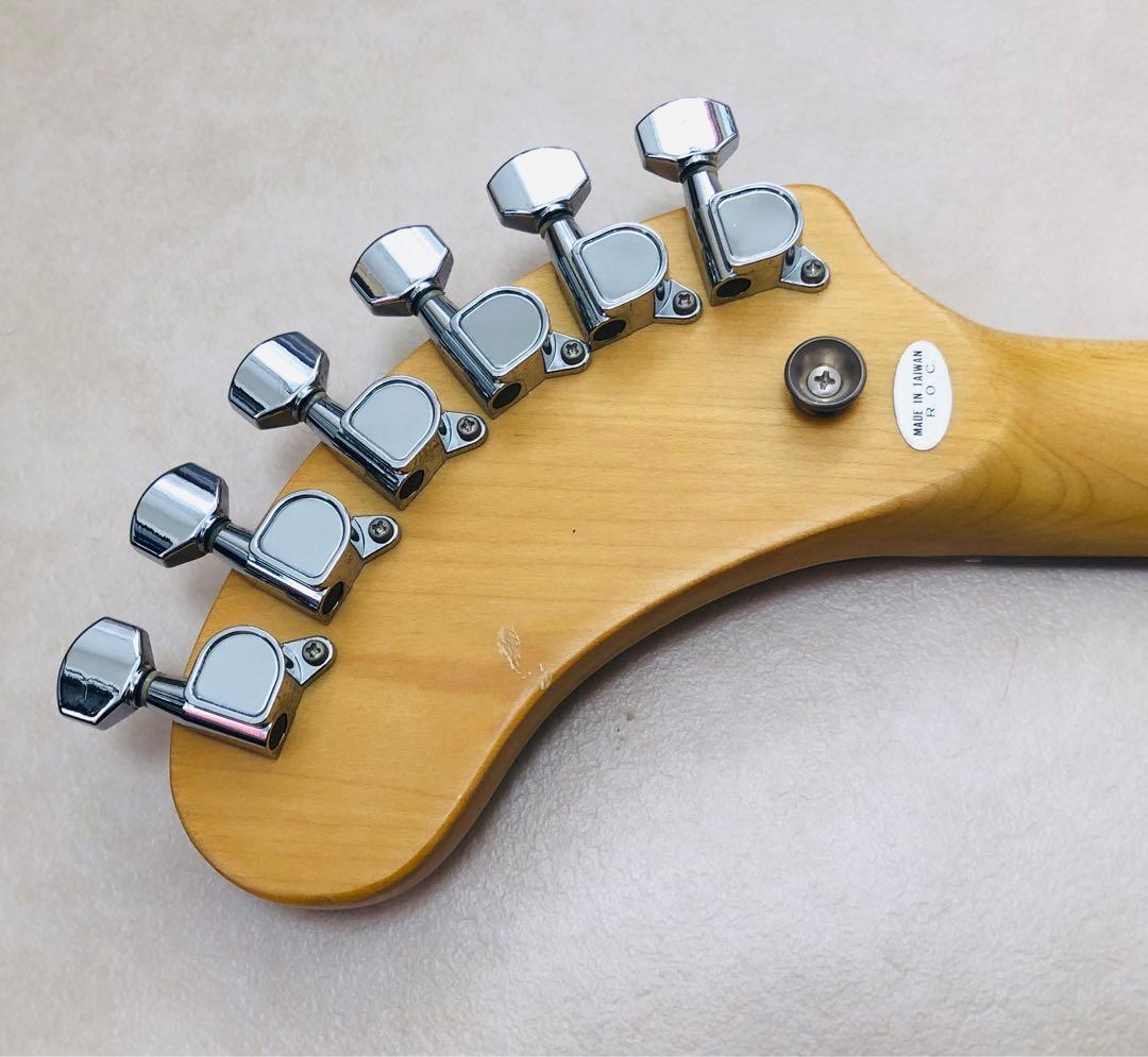 【超美品】ZO-3 グレー アンプ内蔵ミニギター 専用ケース付 ぞーさん