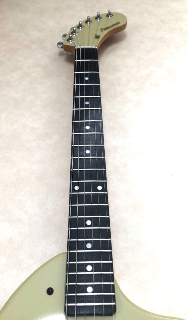 【超美品】ZO-3 グレー アンプ内蔵ミニギター 専用ケース付 ぞーさん