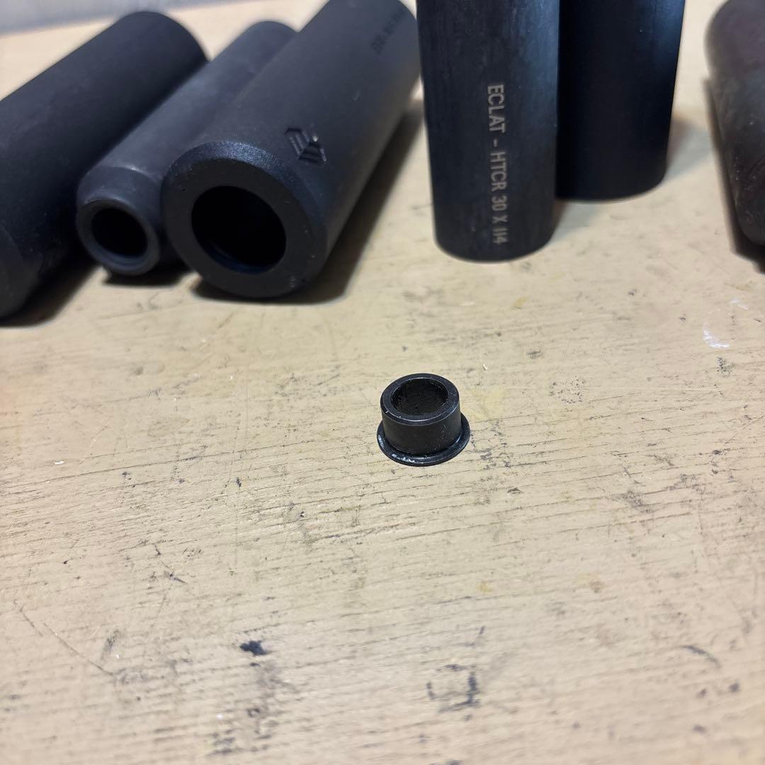 eclat VENOM NYLON/CRMO PEG BMX プラペグ 4本