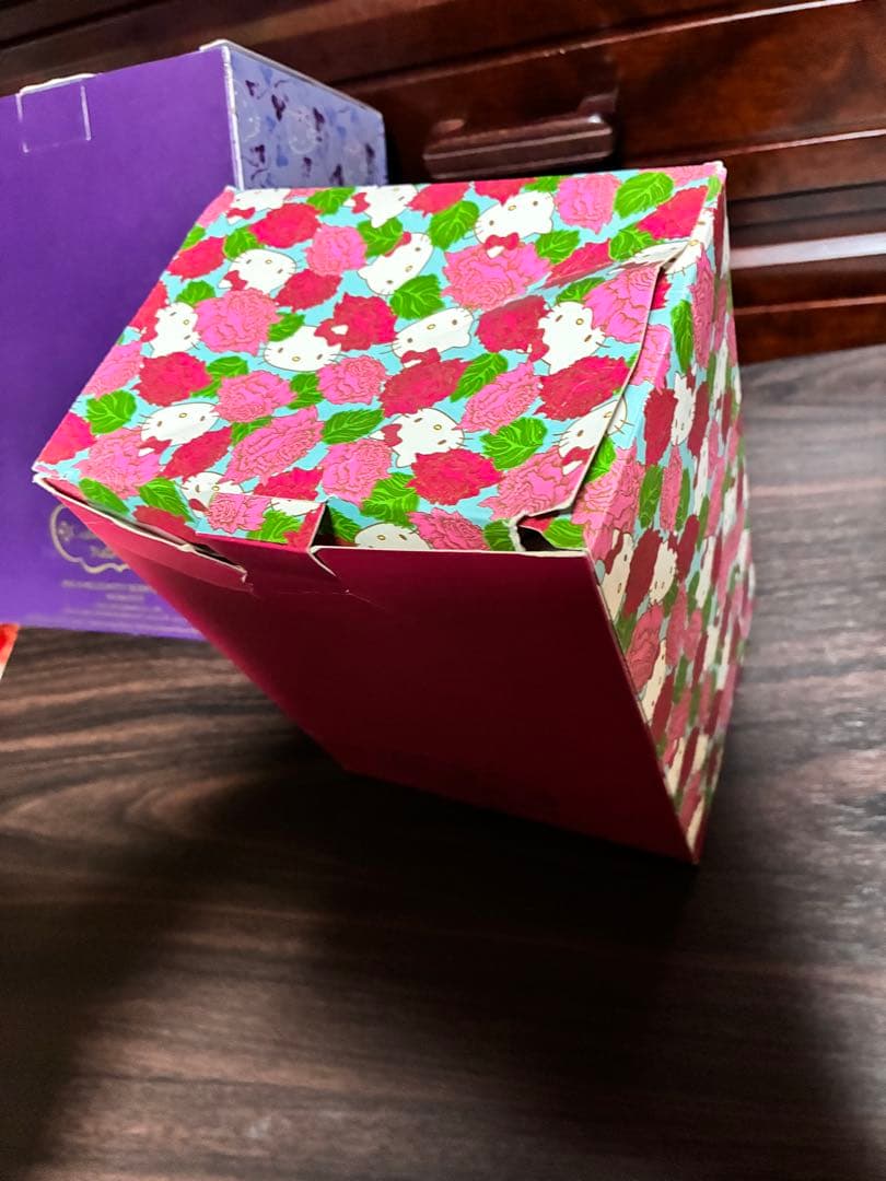 希少激レア 新品 ハローキティ クラブツリー＆イヴリン コラボ ぬいぐるみ 2点