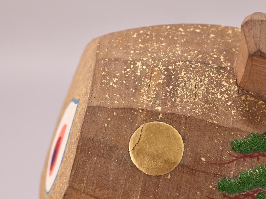 BK210　本物保証　 井波彫刻作家　四家井弘行 「 木彫 宝槌 」　彩色　置物