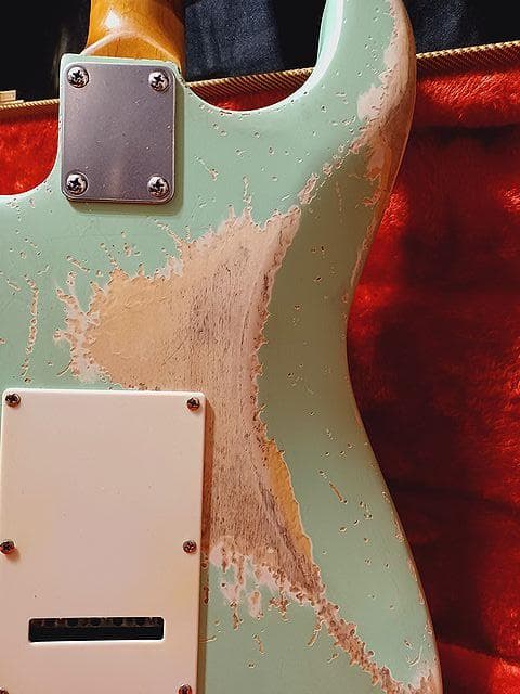 ギター SurfGreen Relic LaquerFinishStratocaster