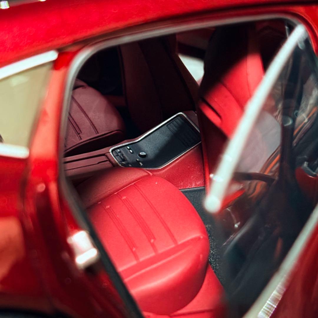 1/18 ミニチャンプス エクスクルーシブ ポルシェ パナメーラ ターボS