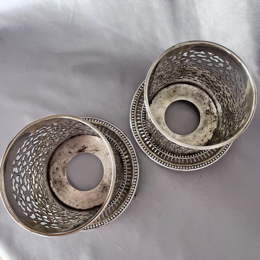 【Atkin Bros】 透かしのワインボトルホルダー　2個【シルバープレート】