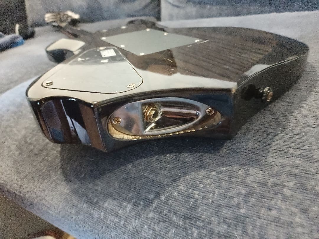 GrassRoots G-FR-62GT フォレスト フロイドローズエレキギター