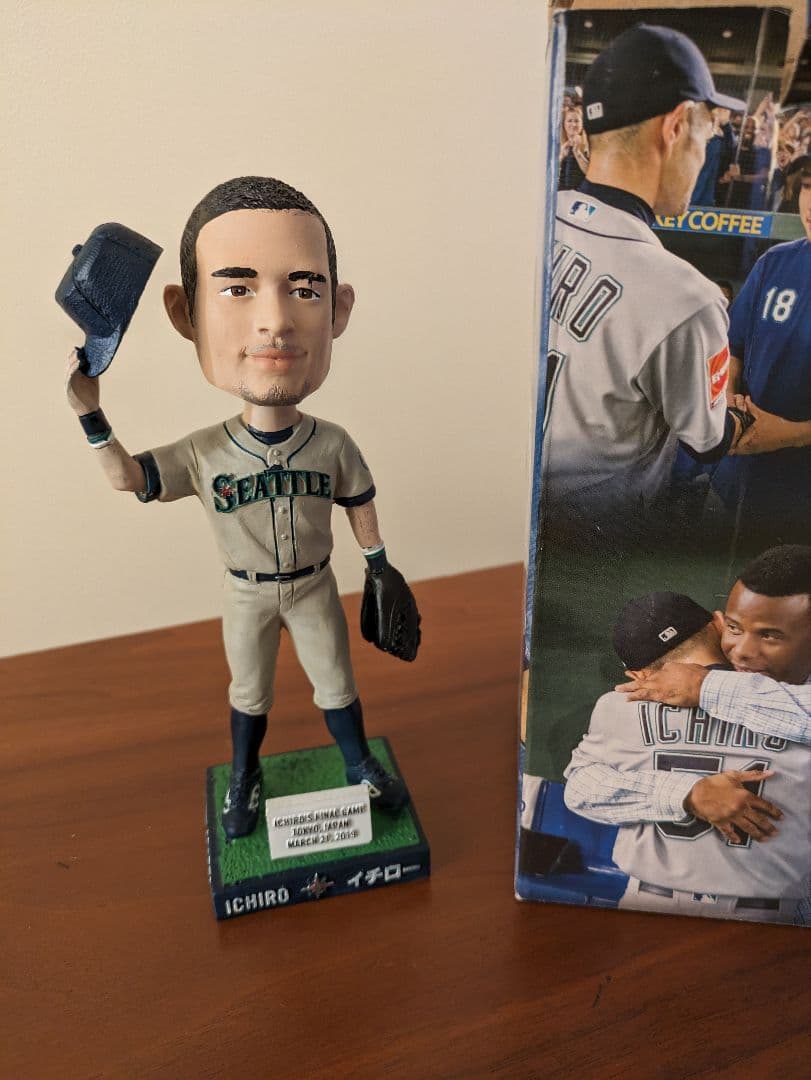 イチロー　ラストゲーム　ボブルヘッド
