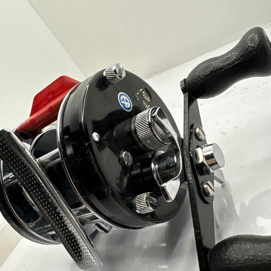 ニ*ク様 ABU Ambassadeur 5600C ベイトリール