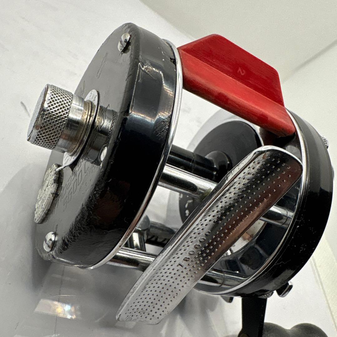 ニ*ク様 ABU Ambassadeur 5600C ベイトリール