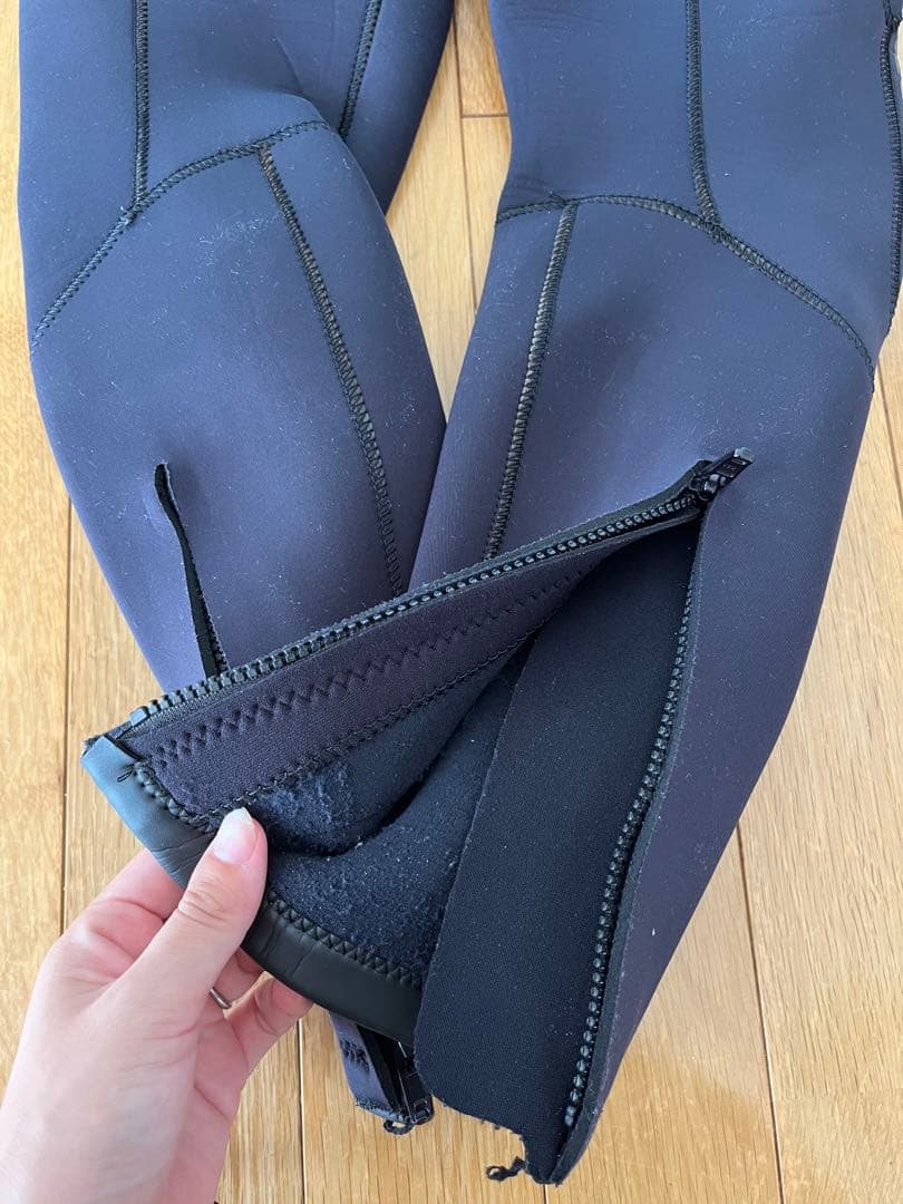 ヘレイワホ　3mm Mサイズ フルスーツ　ウェットスーツ 足首チャックレディース