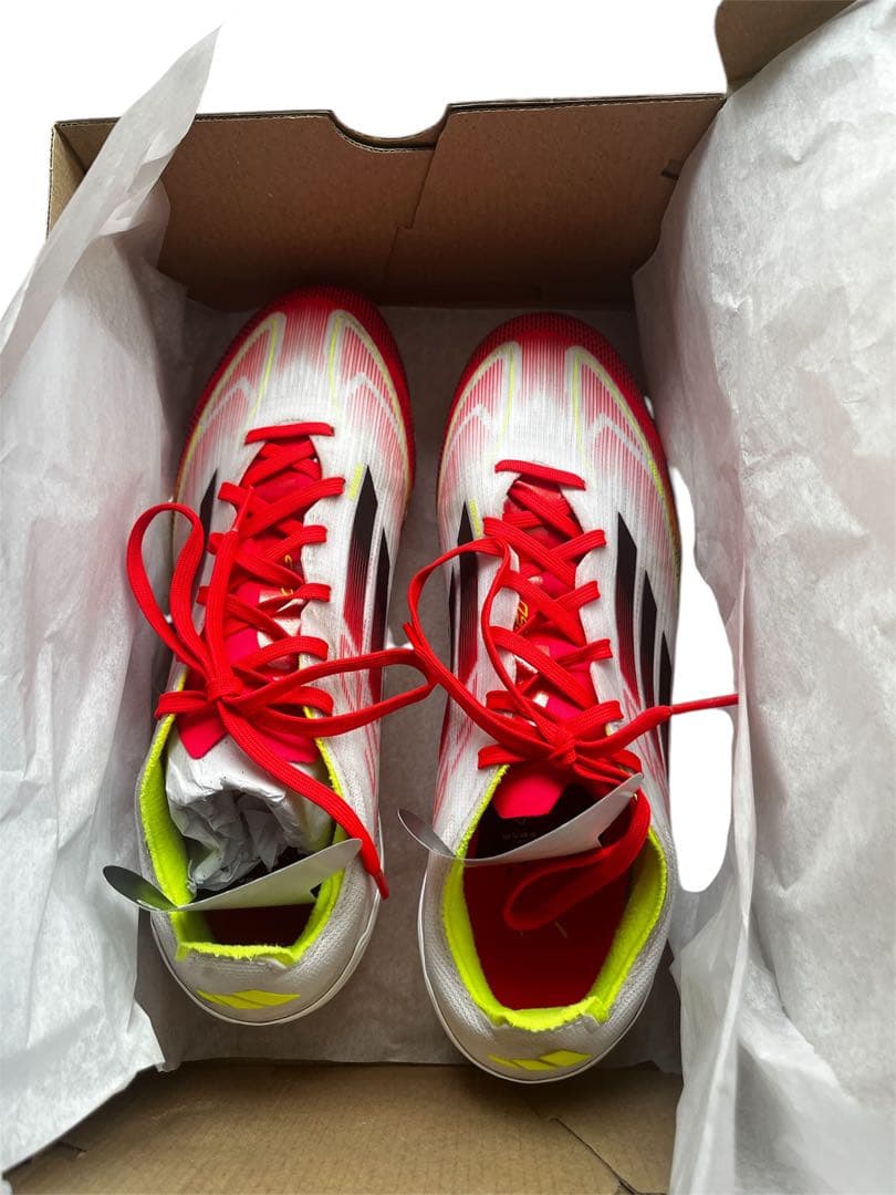 F50 新色 スパイク 26.0cm