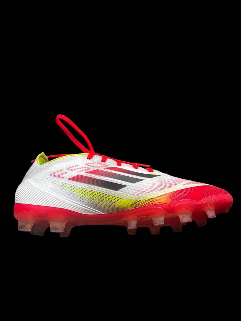 F50 新色 スパイク 26.0cm