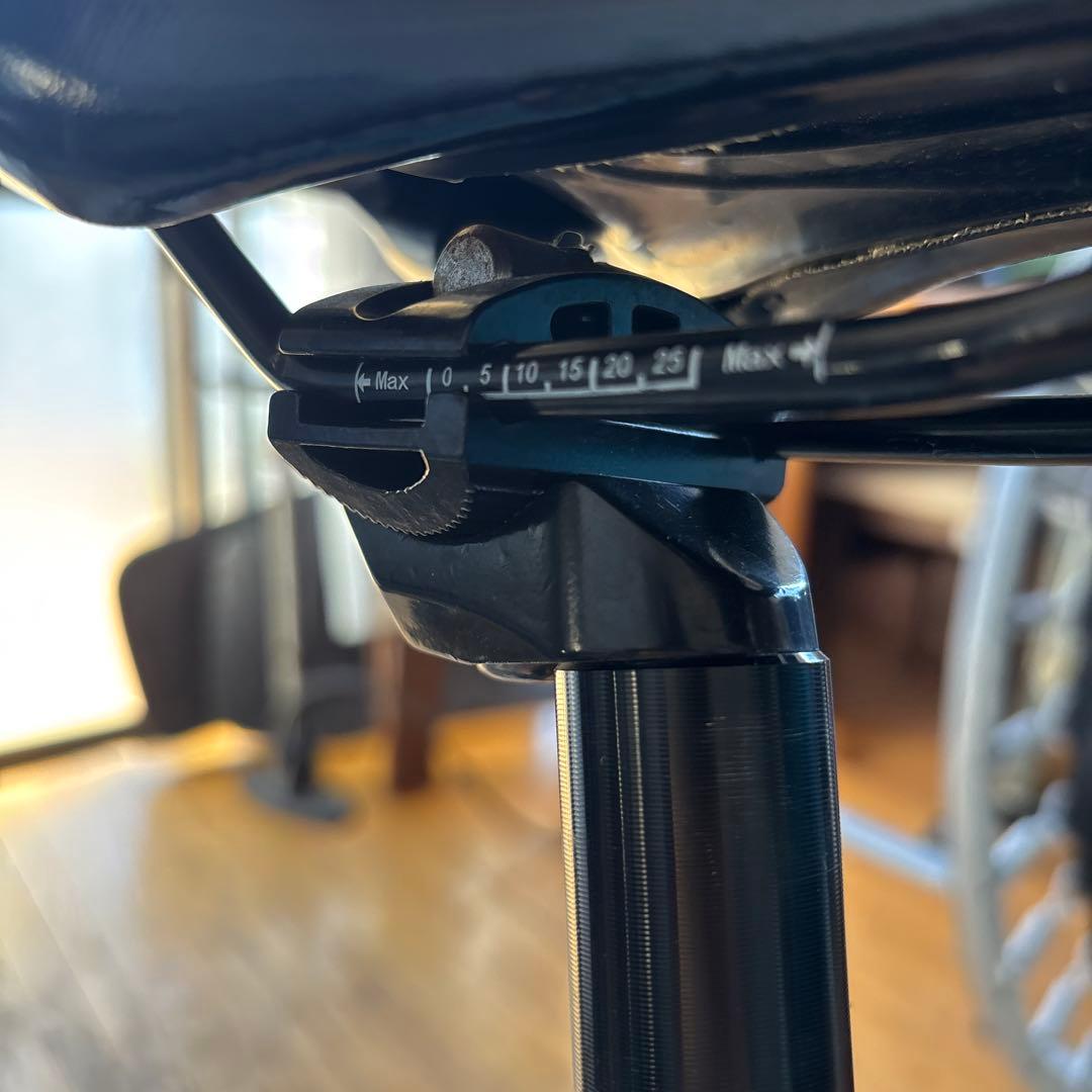 camaleonte 1 クロスバイク　 付属品ペダルサドルライトベル