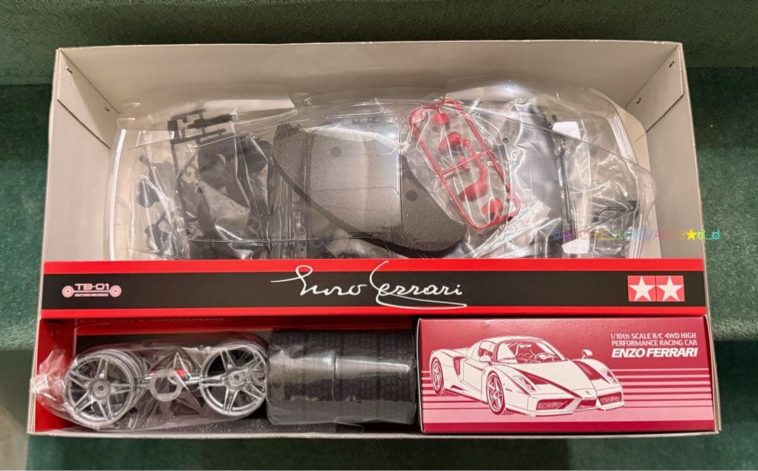 期間限定値下げ中★未組み立て●タミヤ★エンツォ・フェラーリ 1/10スケール