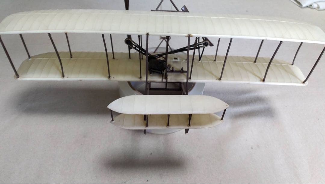 1/40プラモデル キティホークフライヤー ライト兄弟