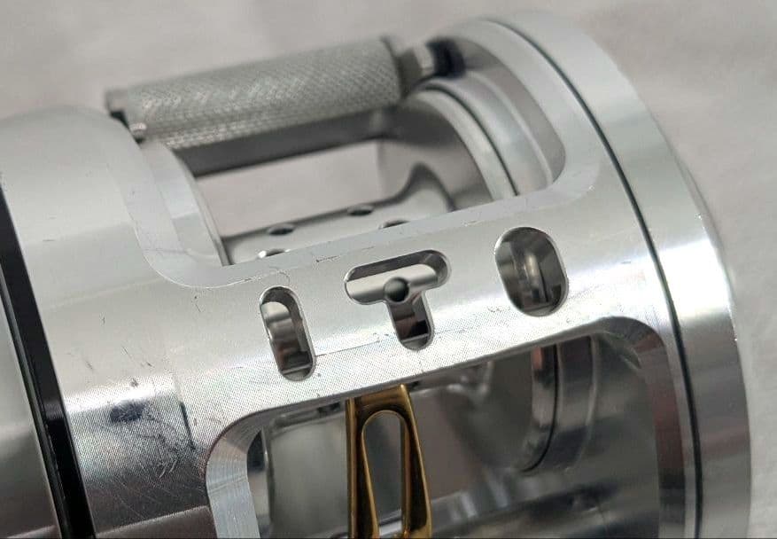 ヒ*タ様 Megabass×DAIWA MONOBLOCK 100XR RH