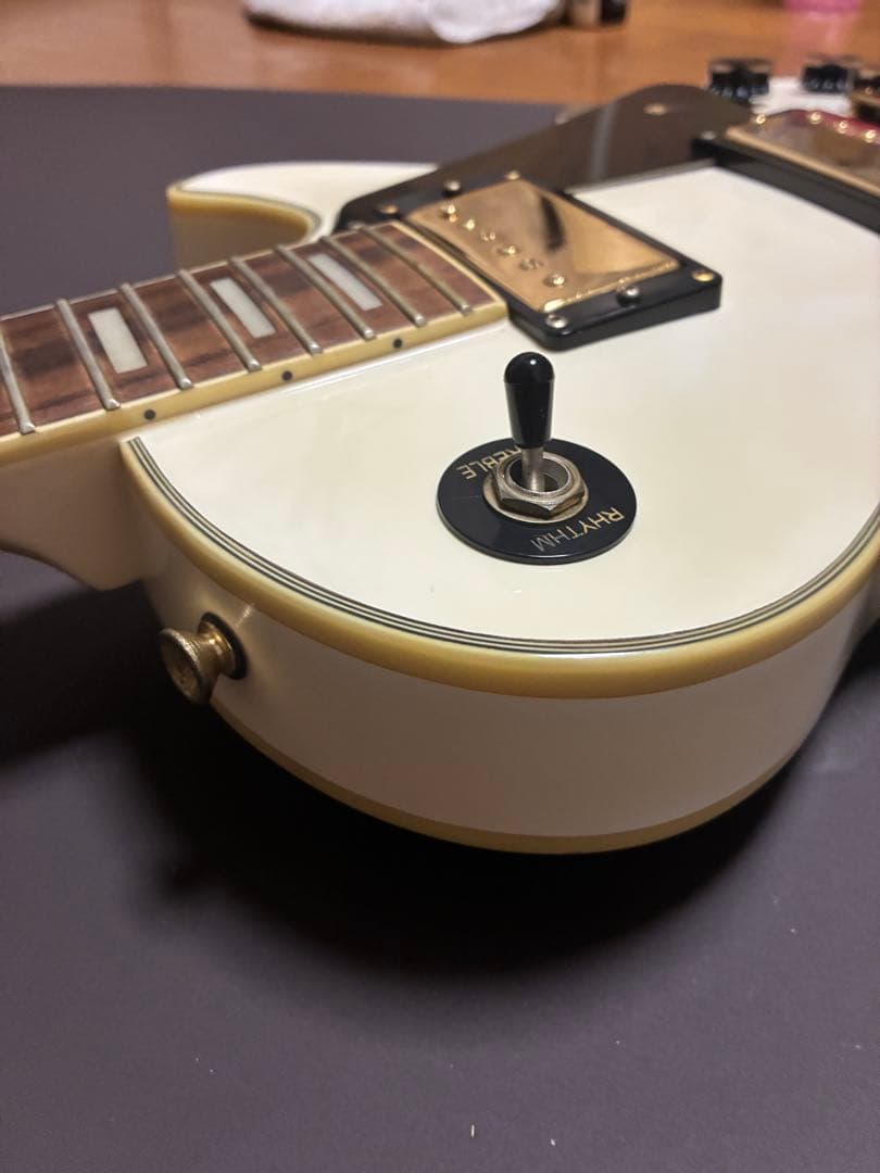 レスポールスタイル エレキギター ホワイト