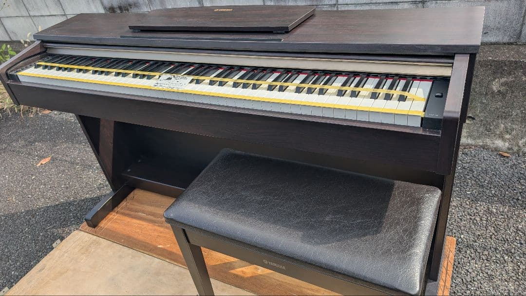 送料込み YAMAHA 電子ピアノ SCLP.320 2007年製 超美品