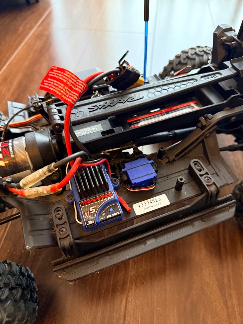TRAXXAS TRX4 Land Rover ディフェンダー