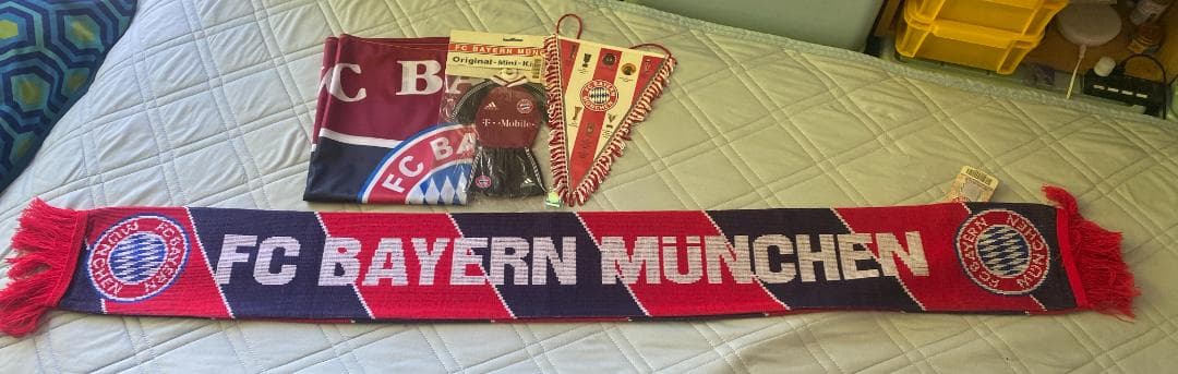 FCバイエルン・ミュンヘン フラッグマフラースカーフ ペナントミニユニフォーム