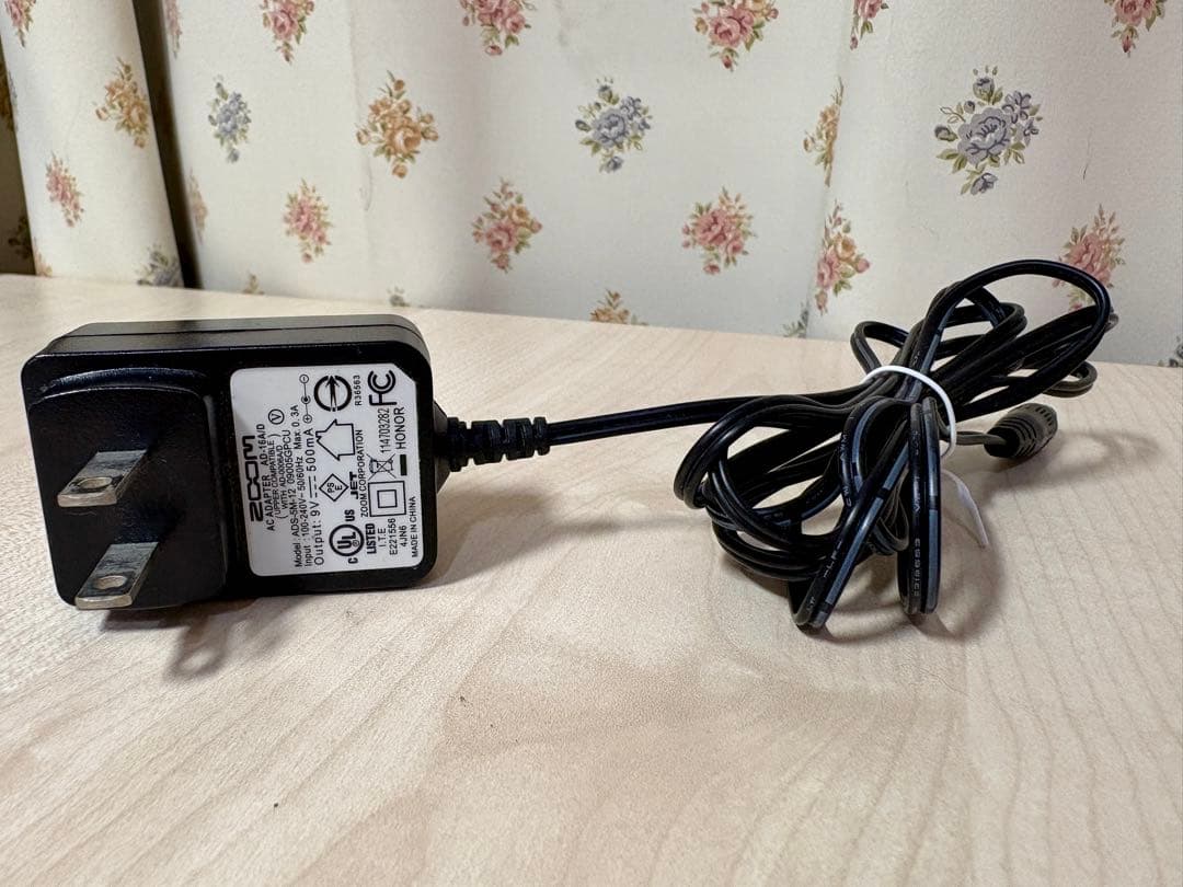 【中古】ZOOM B3 ベースエフェクト・アンプシミュレーター