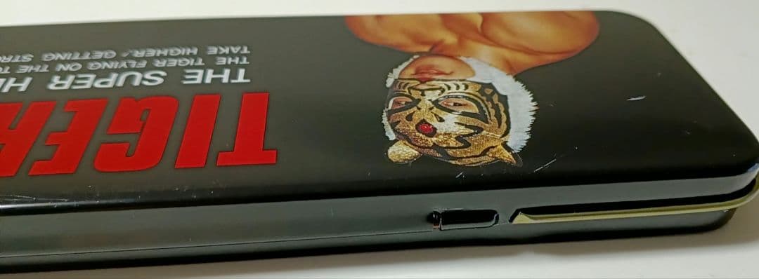 初代　タイガーマスク 筆箱　缶　ペンケース　佐山サトル　タイガー　マスク　ペン