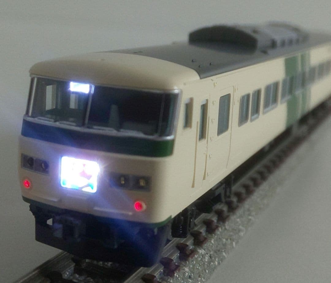 鉄道模型 JR185系 200番台 踊り子 強化型スカート 7両