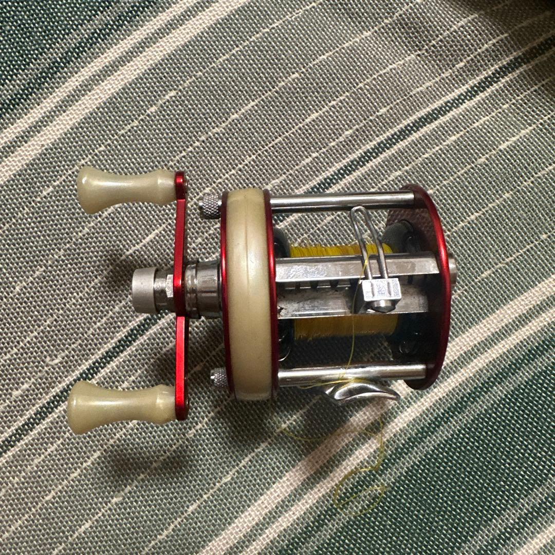 Ambassadeur 1750 A リール