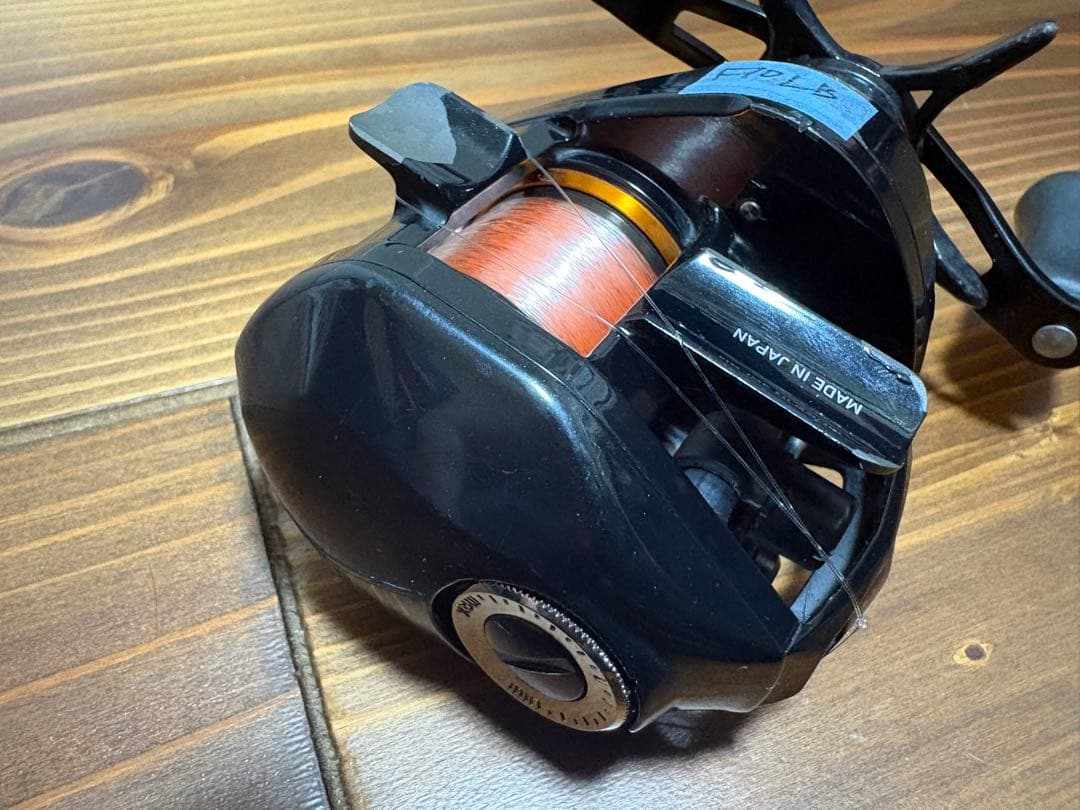 アルファス SV 7.2 ベイトリール 黒/オレンジ