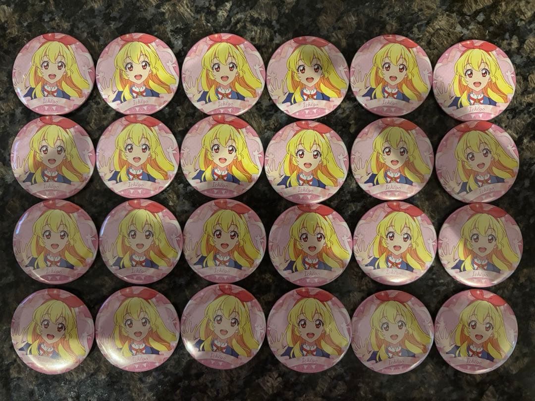 アイカツ 星宮いちご バースデー缶バッジ 24点セット