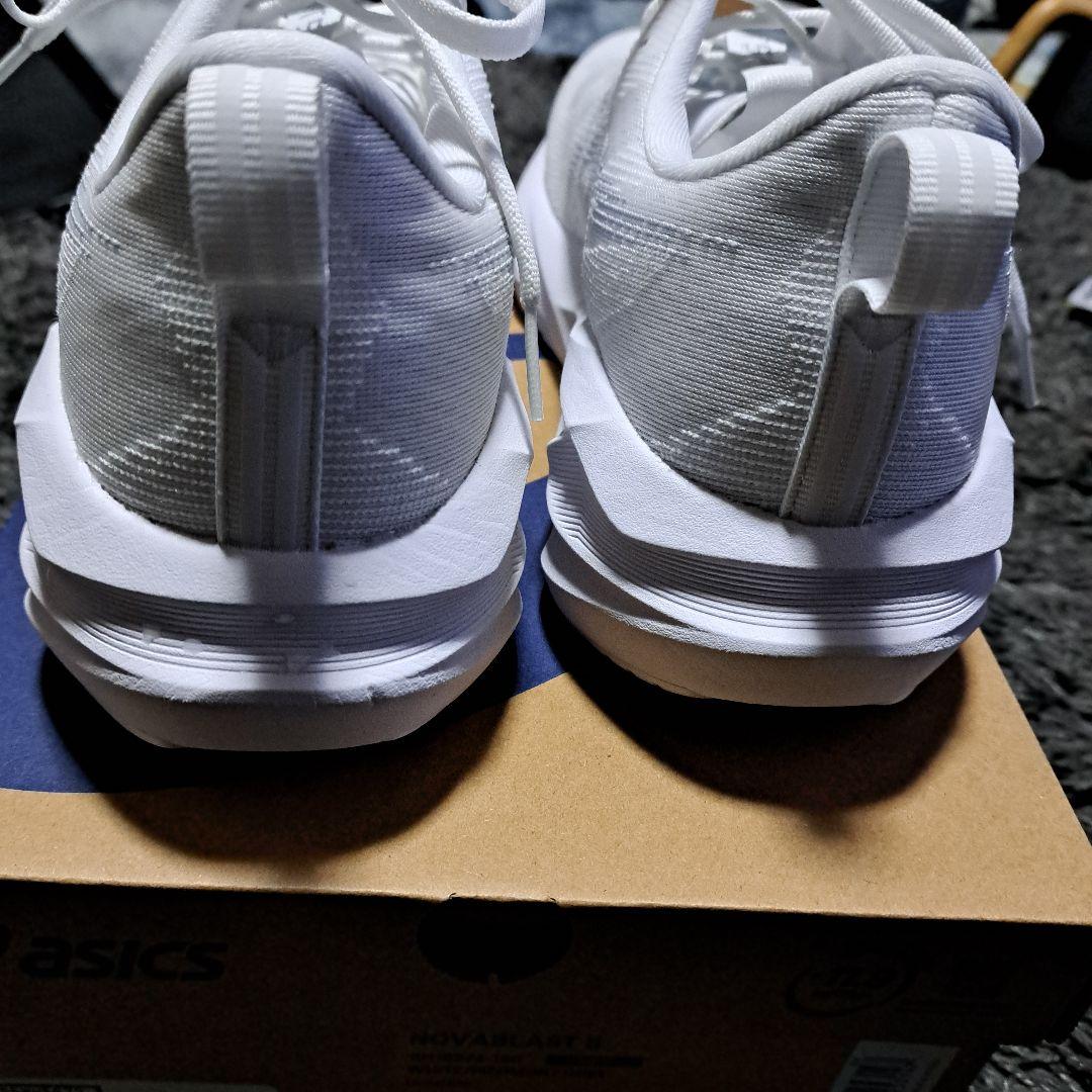 ももそらさん専用　ASICS NOVABLAST 5 ホワイト 26.0cm