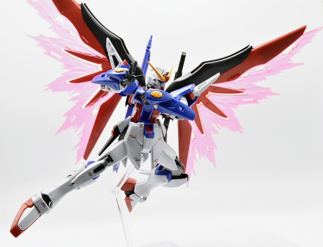 〚 HGCE 1/144 ディステニーガンダム 〛塗装済完成品