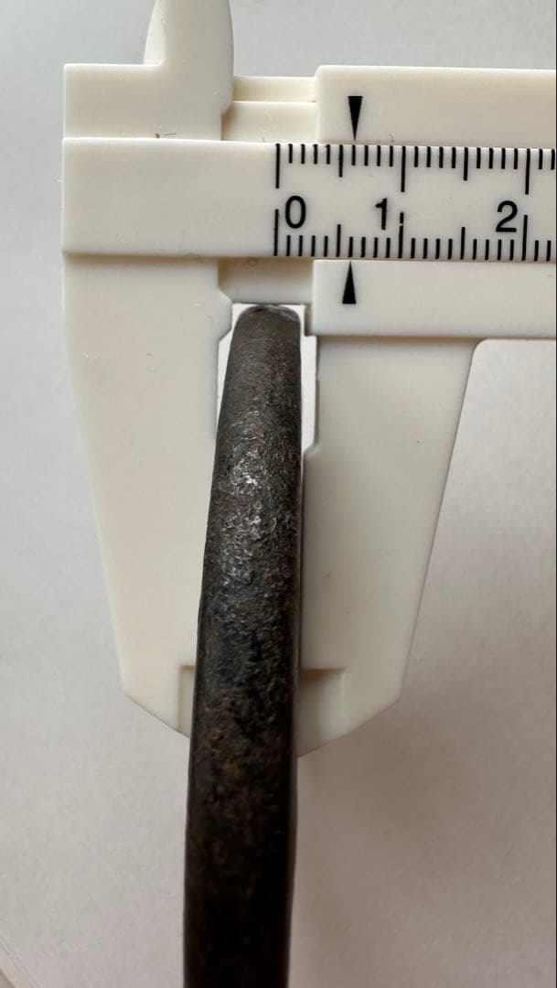 透かし鍔 古鍔 鉄地 鐔　鉄地つば 刀装具 古美術 時代物 海浪の図 26A2