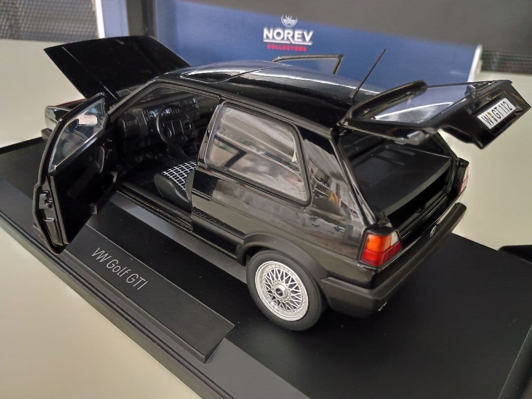 ノレブ VW GOLF フォルクス ワーゲン ゴルフ 2 GTI 1/18