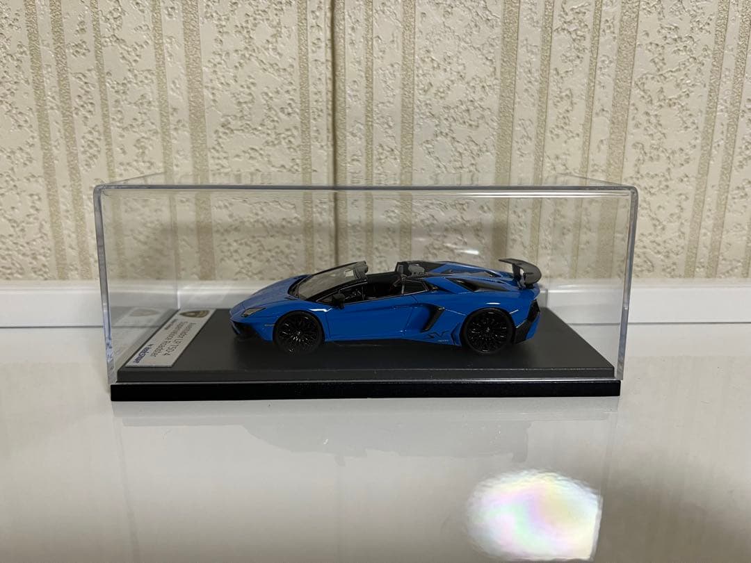 1/43 look smart ランボルギーニ　アヴェンタドール　sv